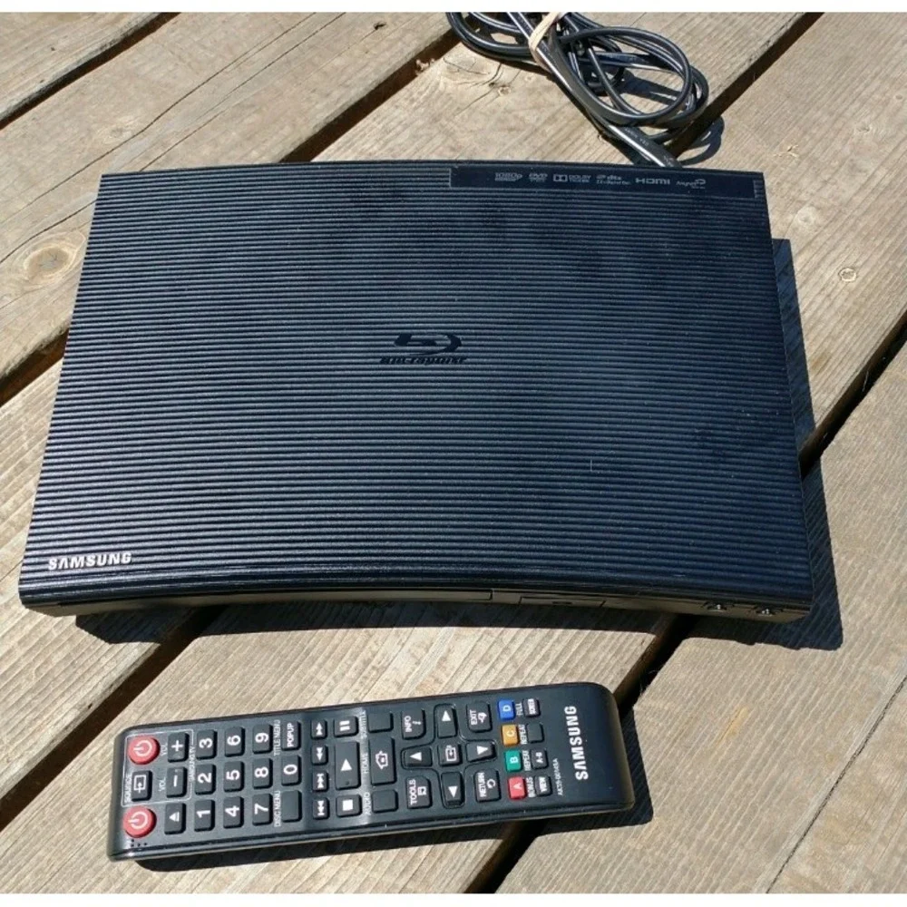 Samsung BD-J5100 Blu-ray Disc DVD Player 1080p Full HD HDMI Streaming Black
